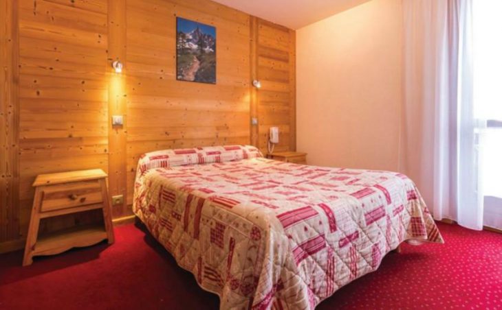 Hotel Igloo, Morzine, Double Bedroom